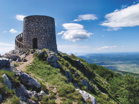 Ljepote Učke "okupiraju" Narodnu čitaonicu 