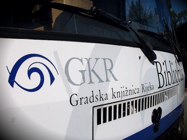 Putujuća kvartovska košarica - doniranje slikovnica i u Gradskom bibliobusu! 