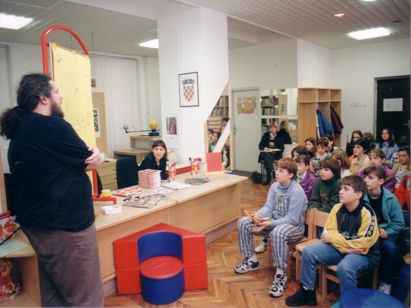 Darko Macan: Čak i kad dvoje uzjašu istu knjigu, zapravo jašu različitim stazama