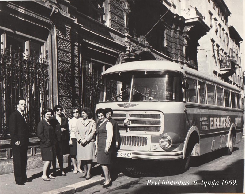 Prvi bibliobus 1969.